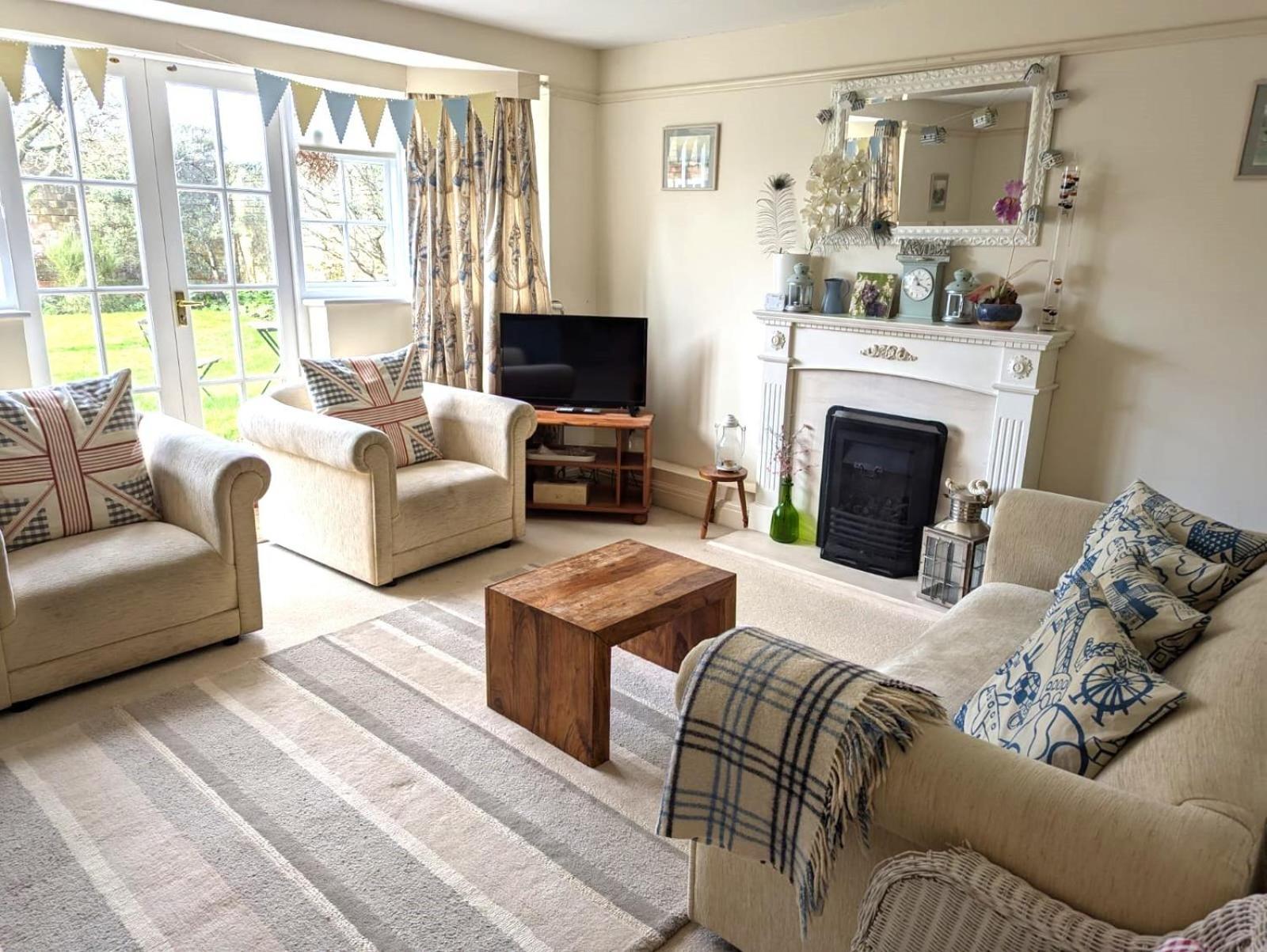 Georgian 2 Bedroom Apartment In Chichester With Free Parking - Chichester Holiday Properties Exterior foto